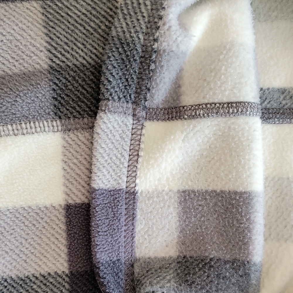 Lands' End Checkered Half-Zip Sweater - Picture 10 of 11